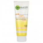 Garnier Skin Naturals Light Pure Lemon Essence Gentle Clarifying Foam 100ml